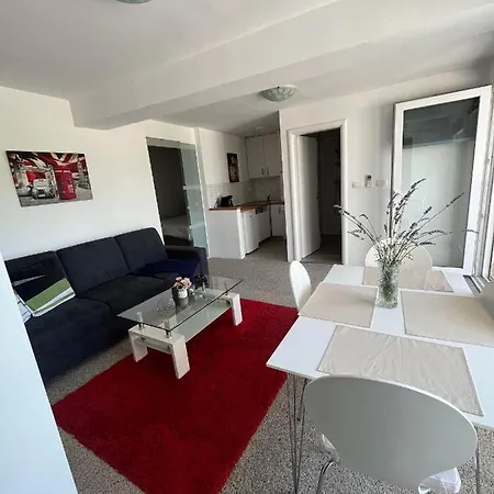 Apartman Ferienwohnung *